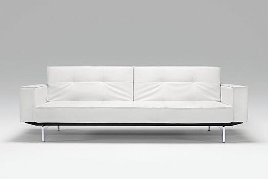 oz white couch 1